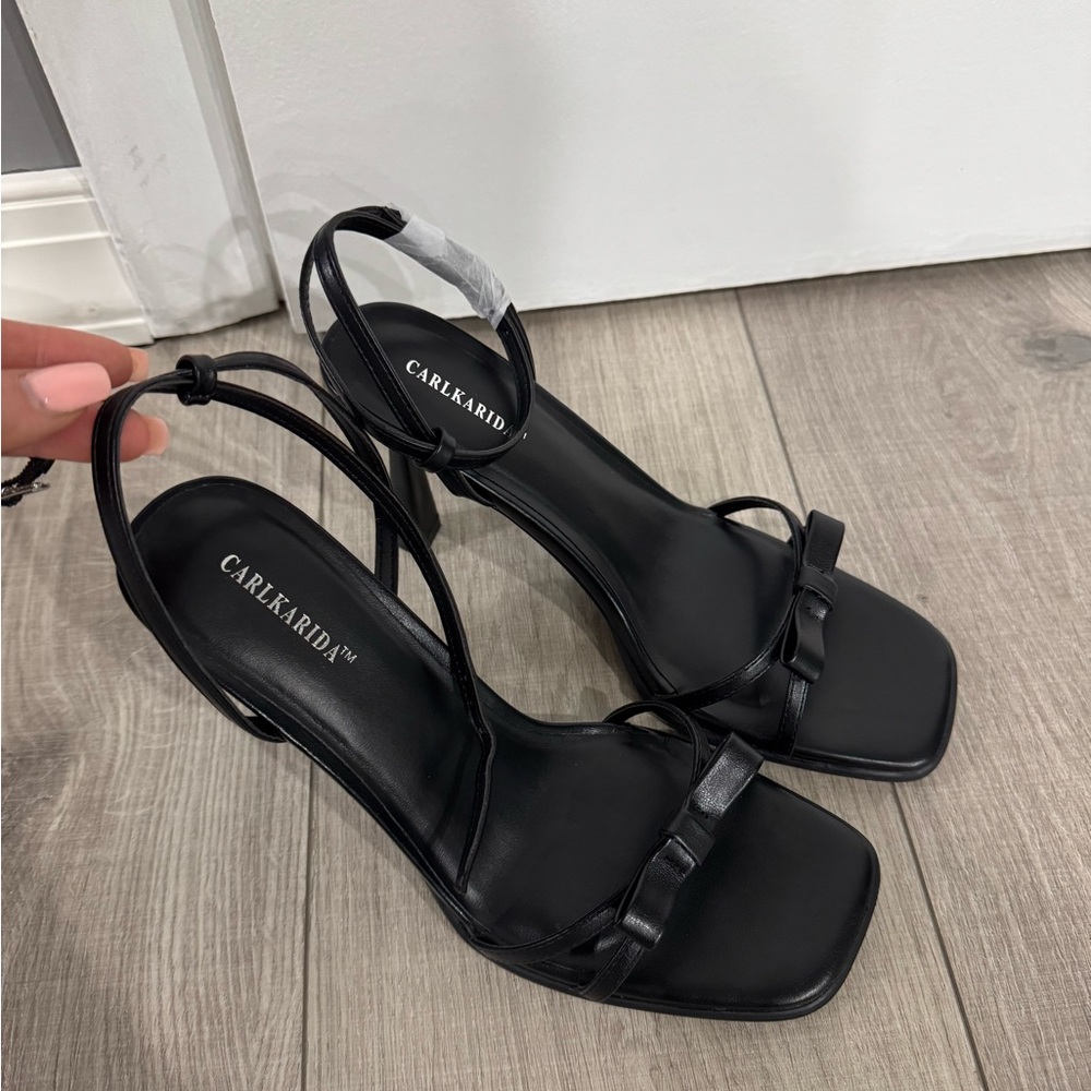 Square open toe heeled sandals